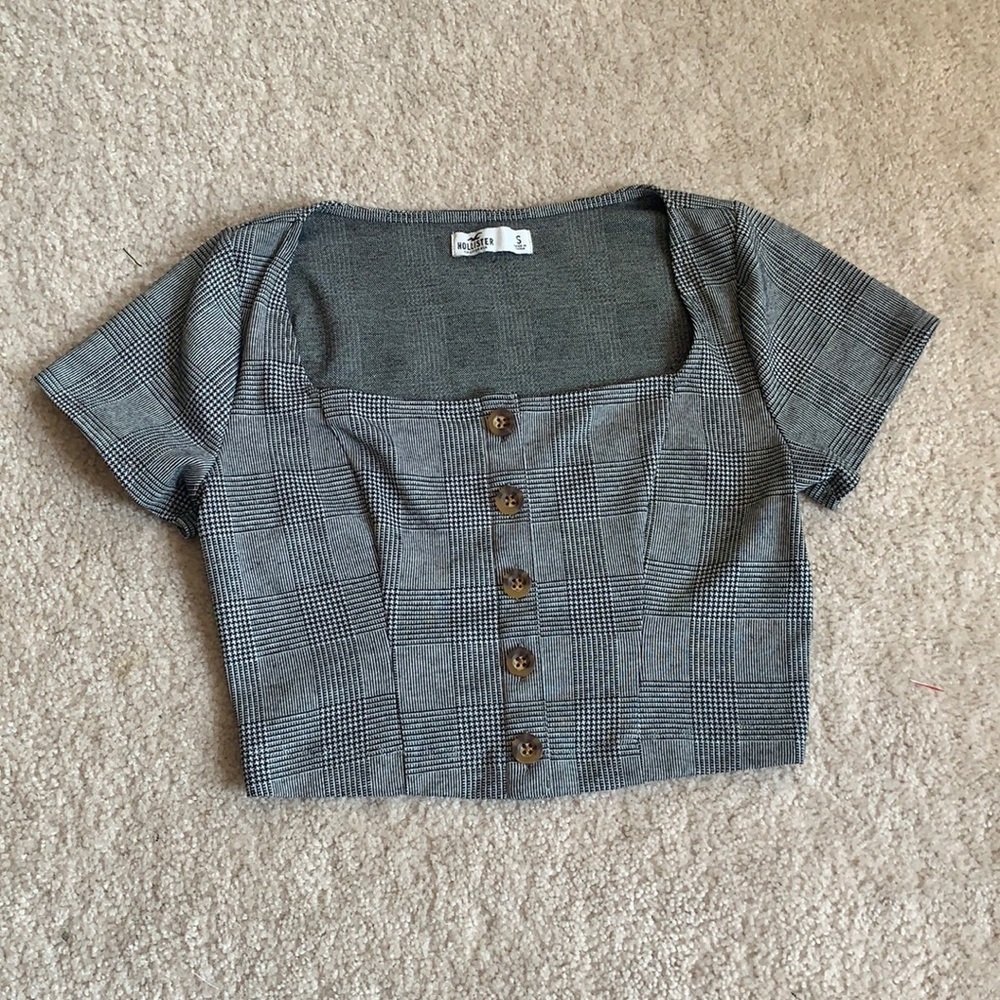 Hollister plaid crop top.